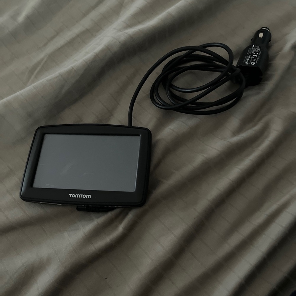 TomTom XL NAVIGATOR N14644 GPS Car Truck Motorcycle RV +Power | Works